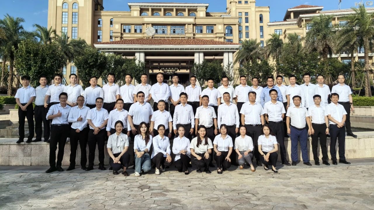 【關(guān)注】向陽(yáng)而行，不忘初心——走近中建環(huán)能華中公司