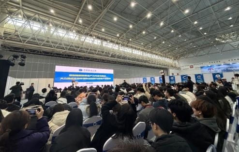 聚勢世界灣區(qū)，共繪綠色發(fā)展新藍(lán)圖！2025鴻威&#183;世界環(huán)保產(chǎn)業(yè)博覽會8月8日重磅開啟